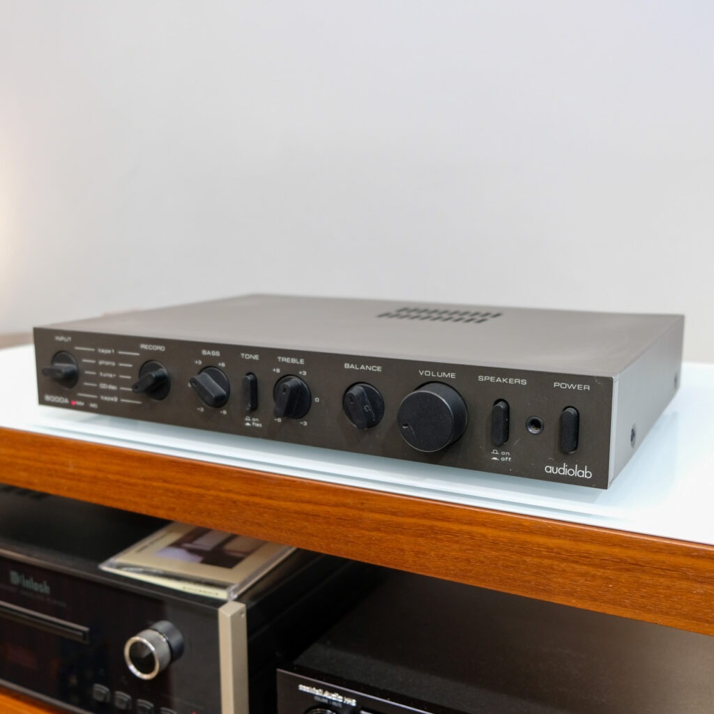 Audiolab 8000A