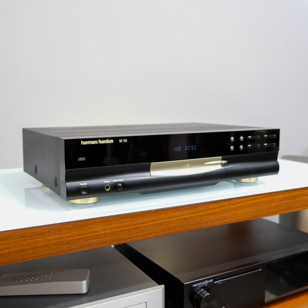 Harman Kardon HD750
