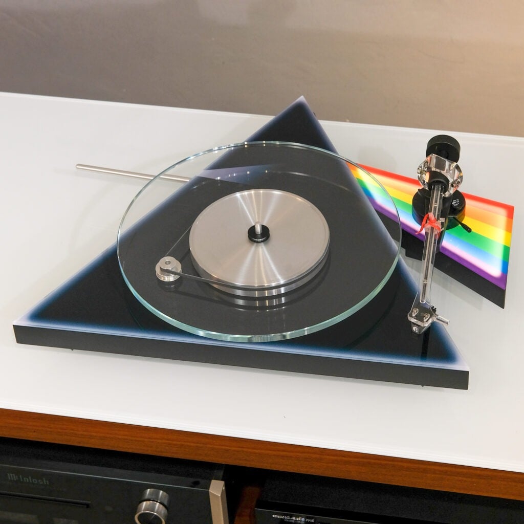 Pro-Ject The Dark Side of the Moon 50th Anniversary