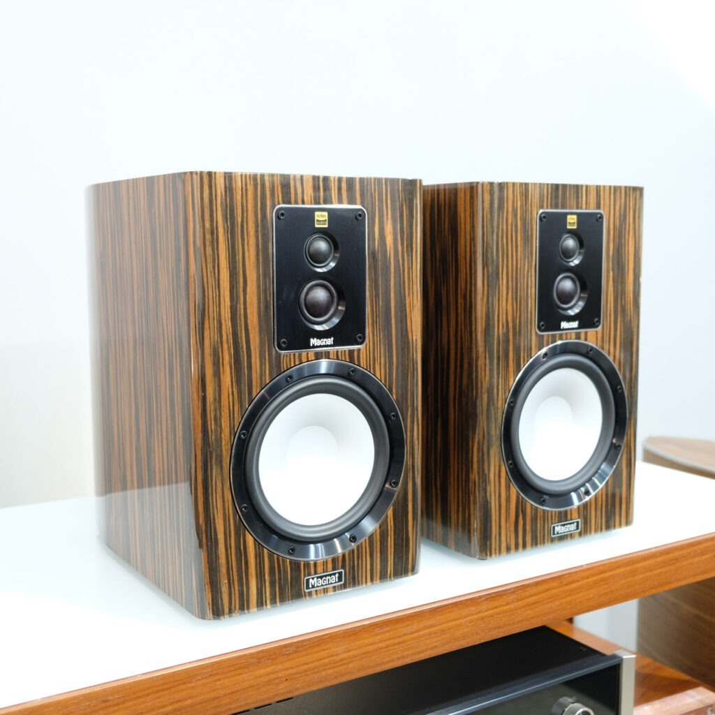 Magnat Signature 903