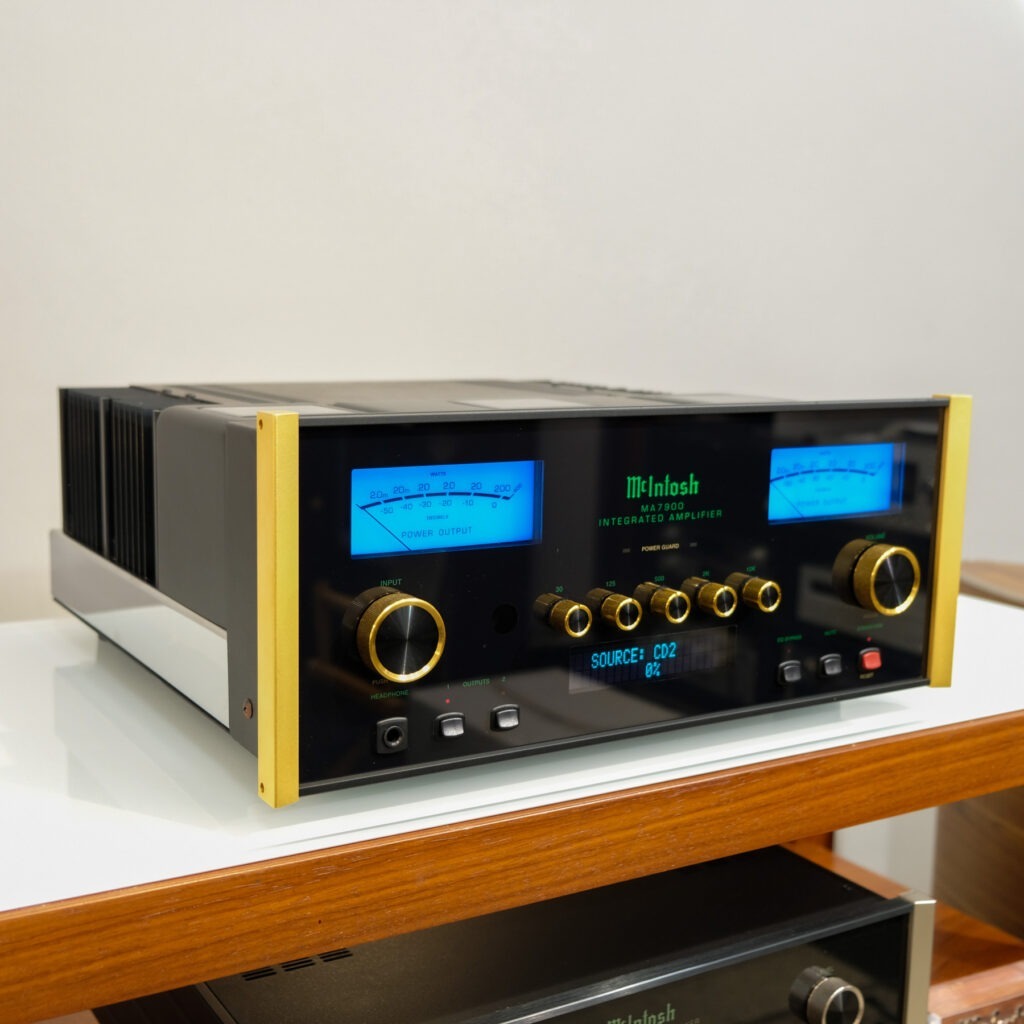 McIntosh MA7900 Gold