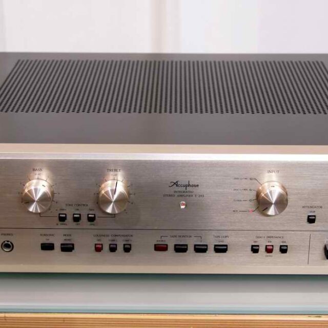 Amplificatore NAD 310 - Audio/Video In vendita a Bari