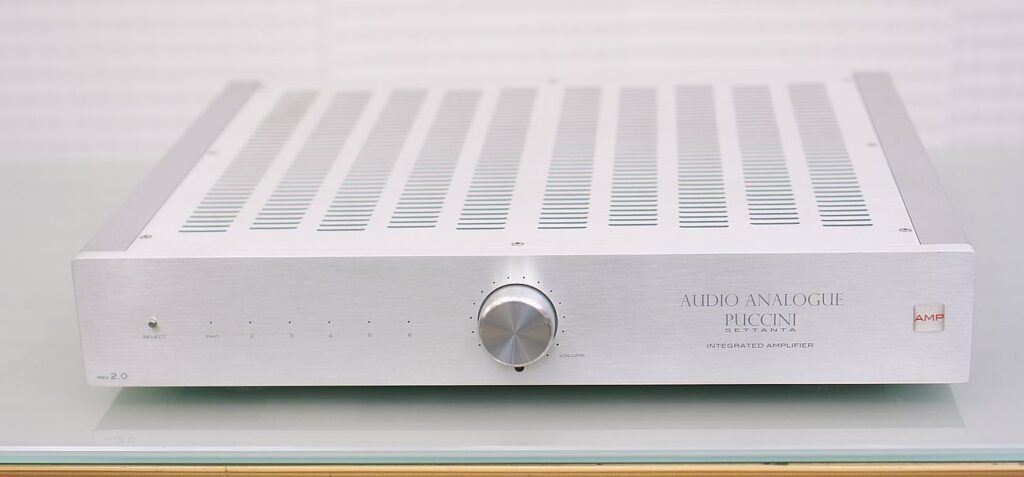 Audio Analogue  Puccini 70 Rev 2  Con recensione di  Cristiano