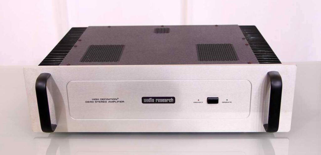 Audio Research D240MKII