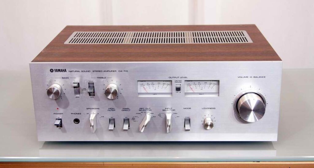 Yamaha CA 710