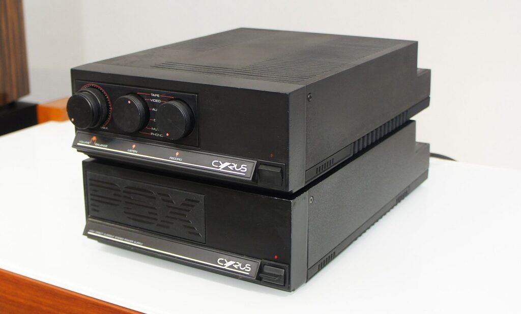 Cyrus Two + Psx  Mission  Ampli integrato