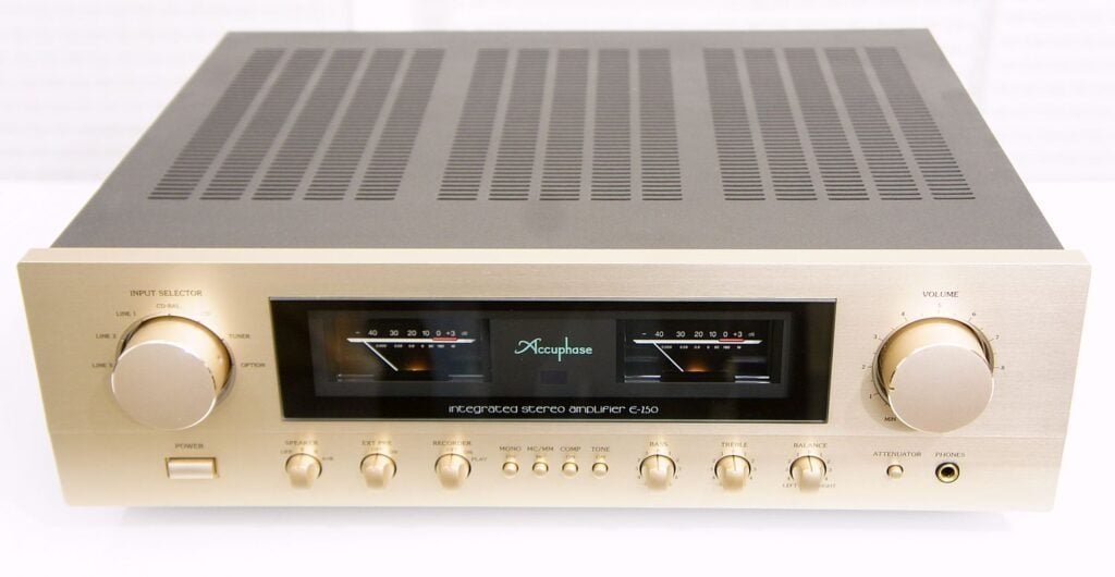 Accuphase E250