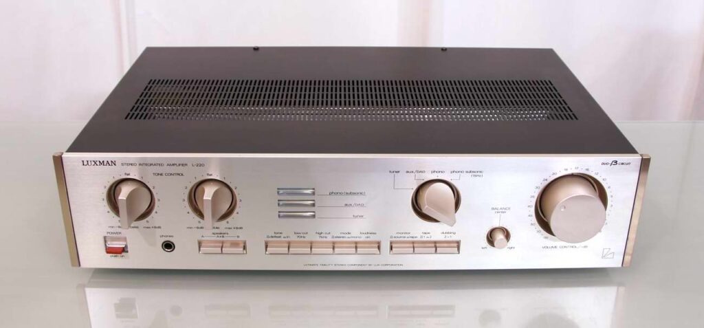 Luxman L220