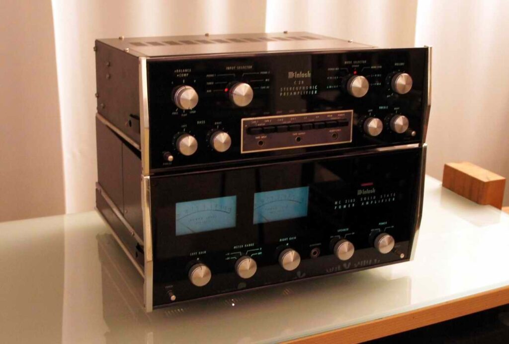 McIntosh C28 - MC2105