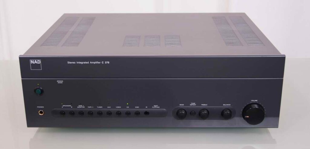 NAD C370