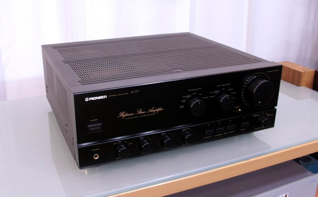 Pioneer A777