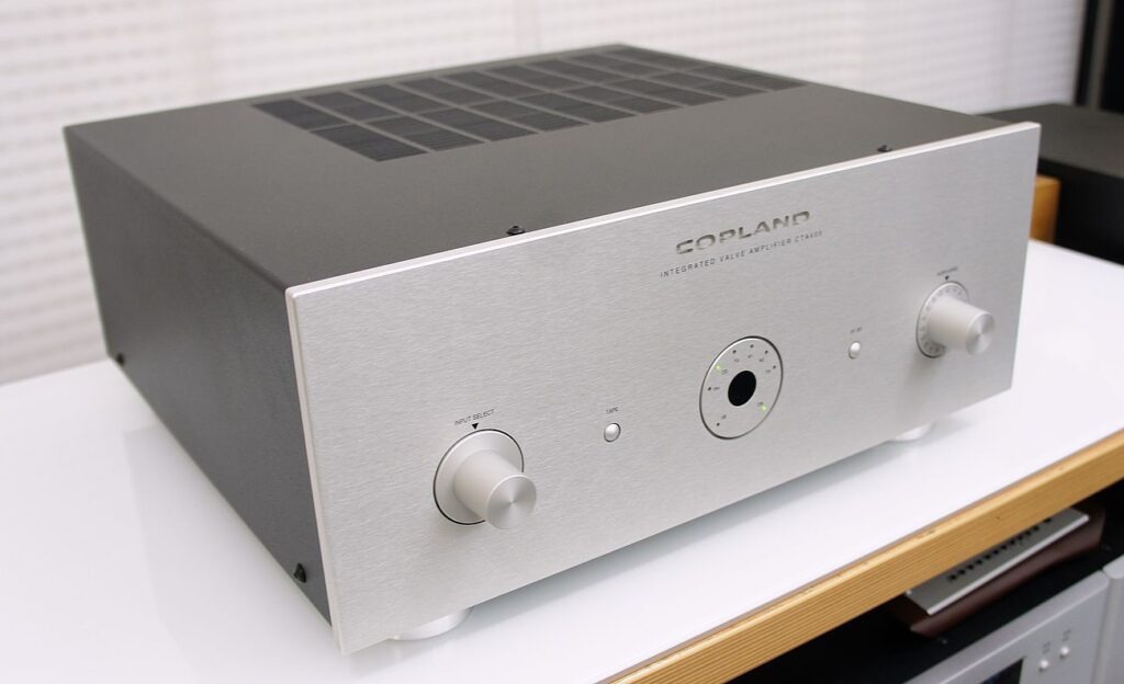 Copland CTA 405
