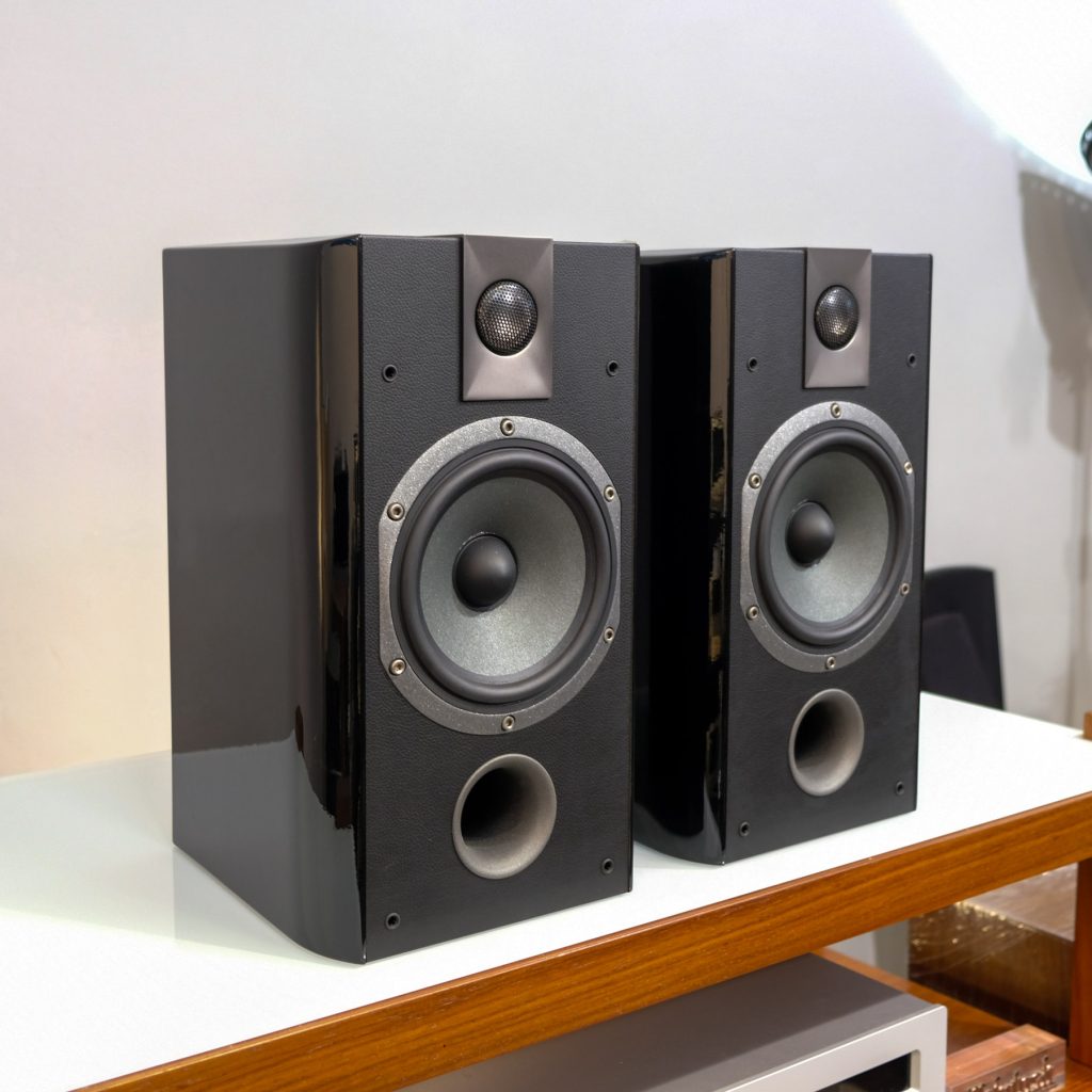Focal Chorus 706