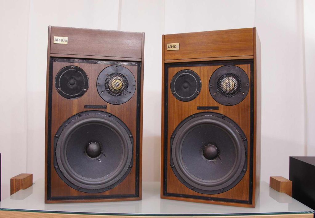 Acoustic Research AR 10