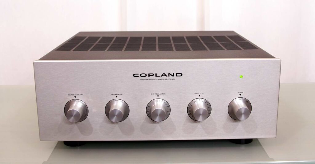 Copland CTA 401