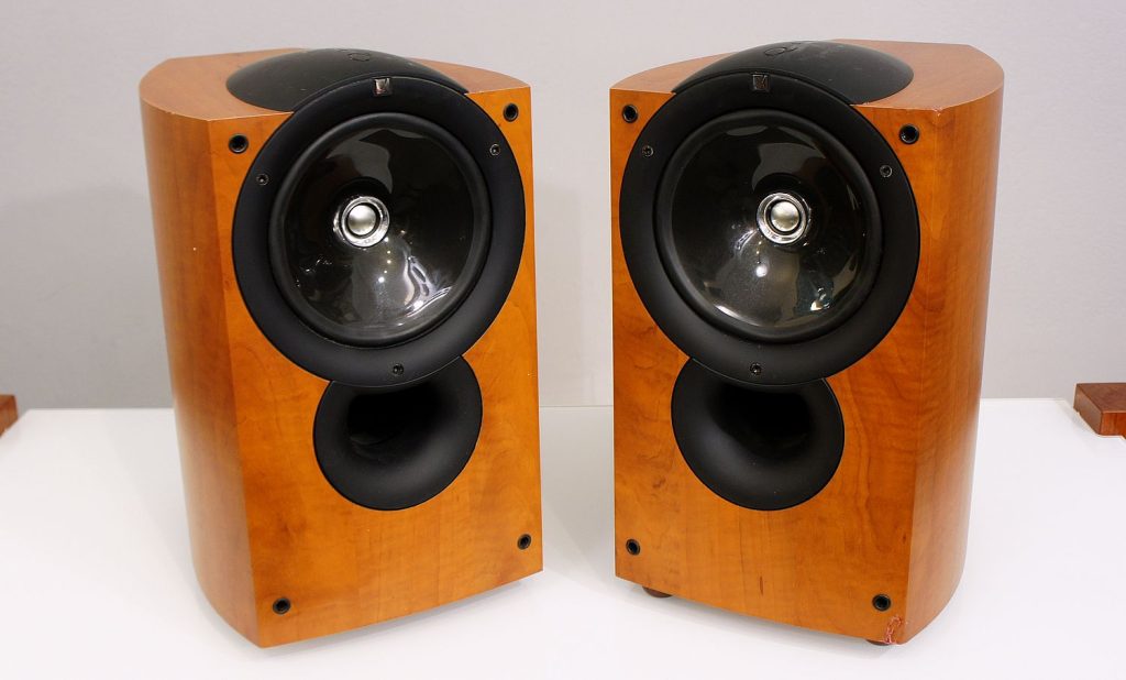 Kef Qcompact  Q1
