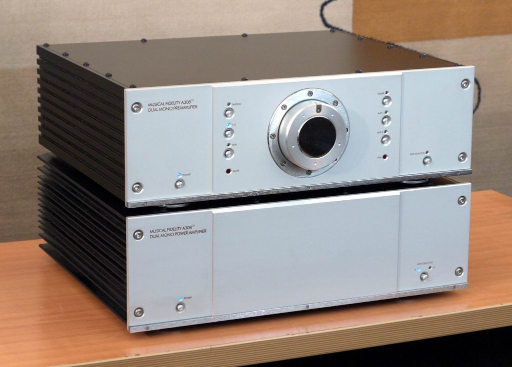 Musical Fidelity A308 C.R. " Pre e Finale "