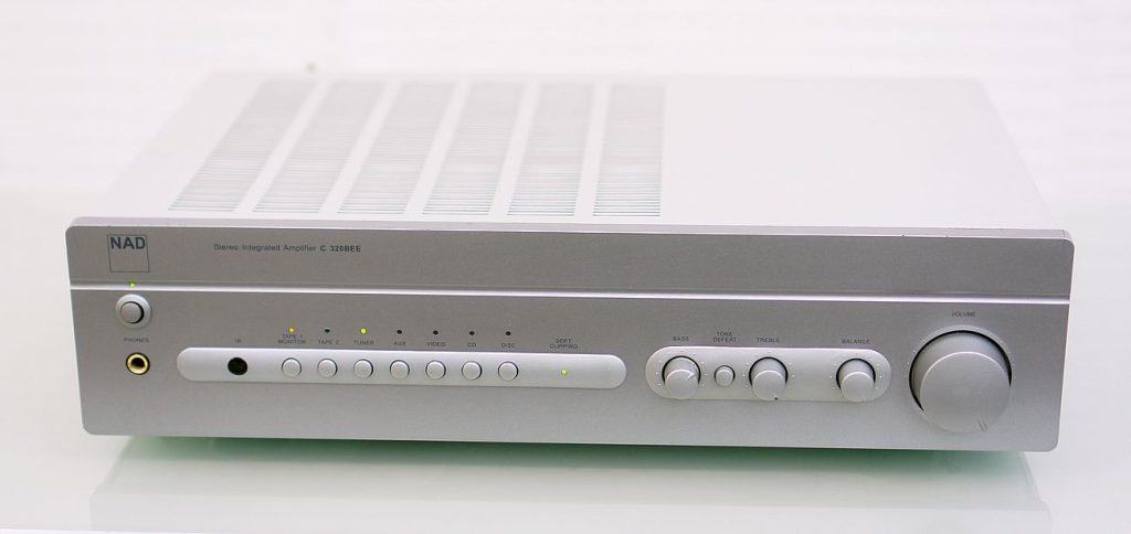 Integrato NAD  C320 BEE