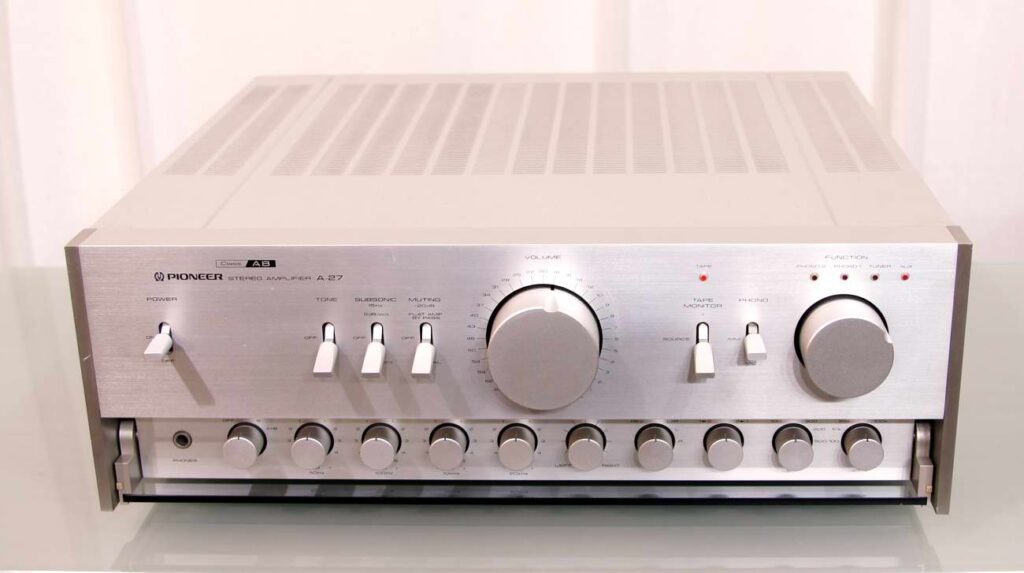 Pioneer A27