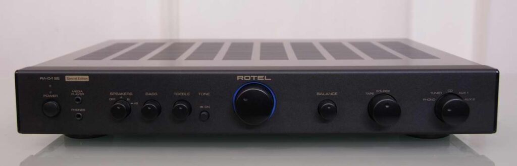 Rotel RA 04 Special Edition
