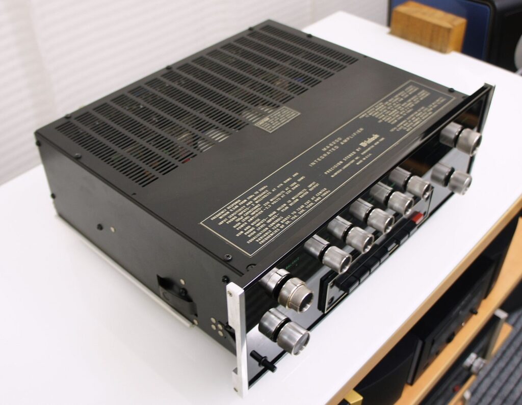 McIntosh MA 6200