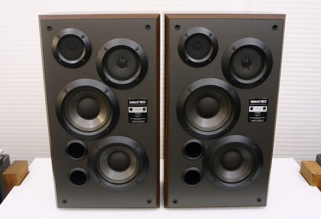 Studiocraft  500 St - 400 St " BOSE "