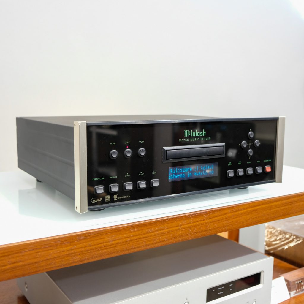 McIntosh MS750