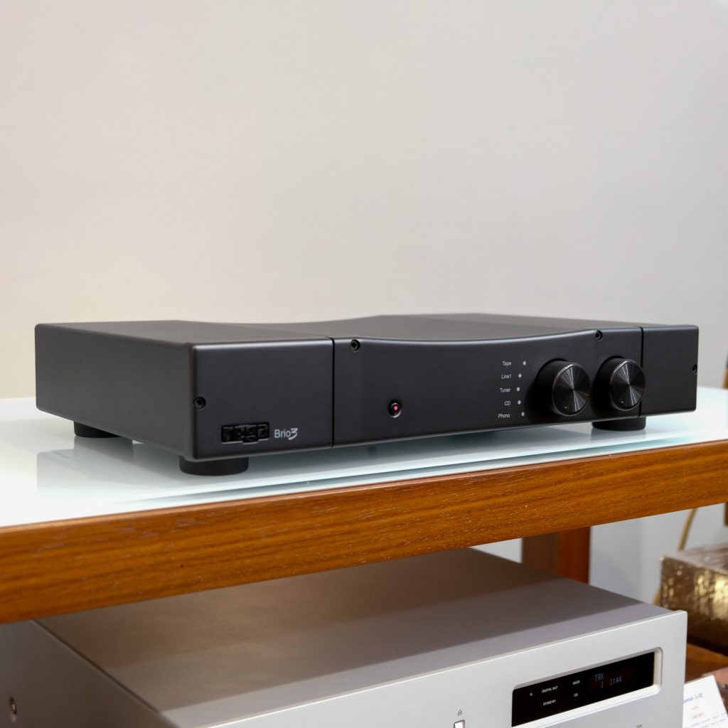 Rega Brio 3