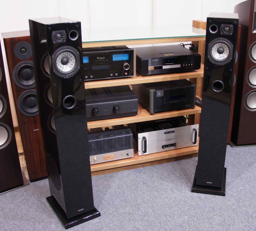 Advance Acoustik K7 + Sub 200