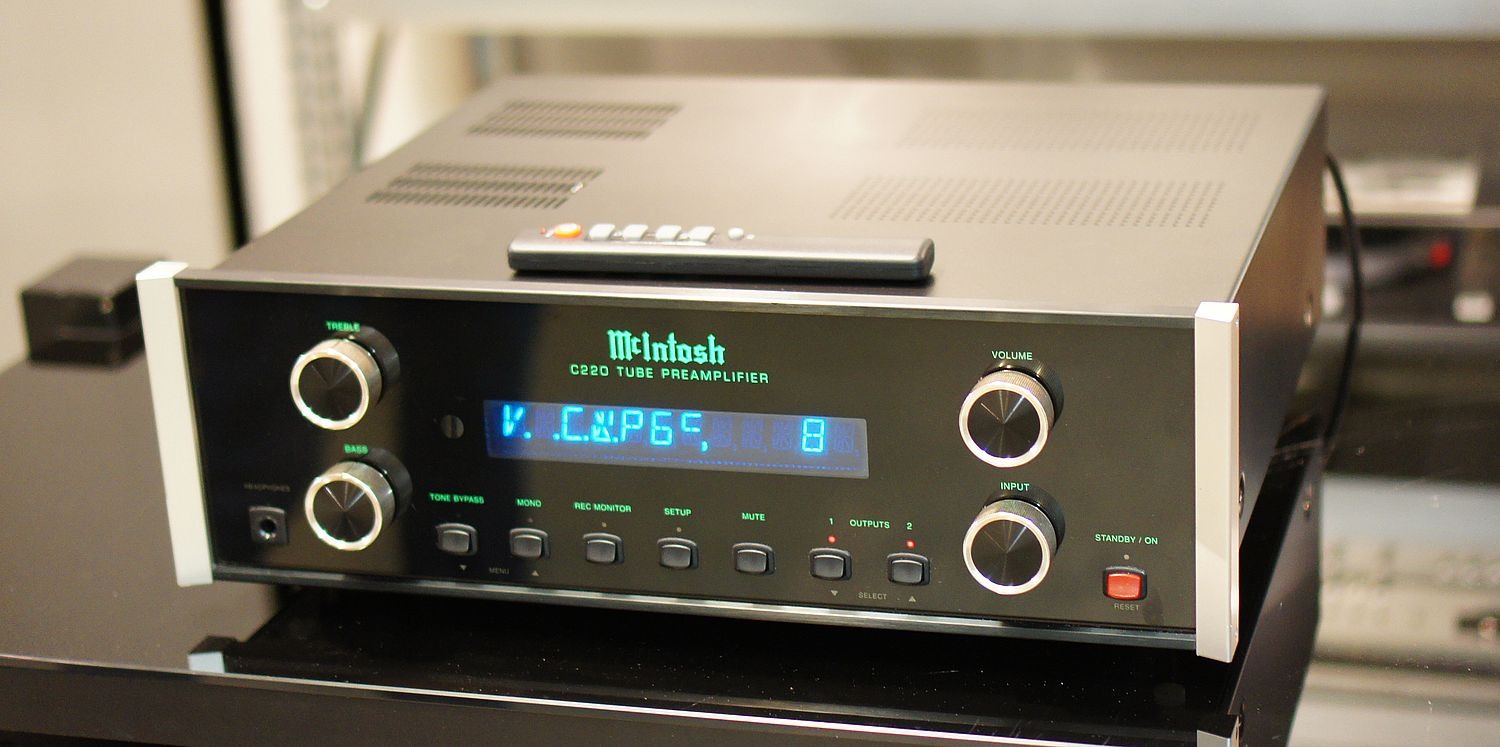 MCINTOSH C220 CON PROBLEMA
