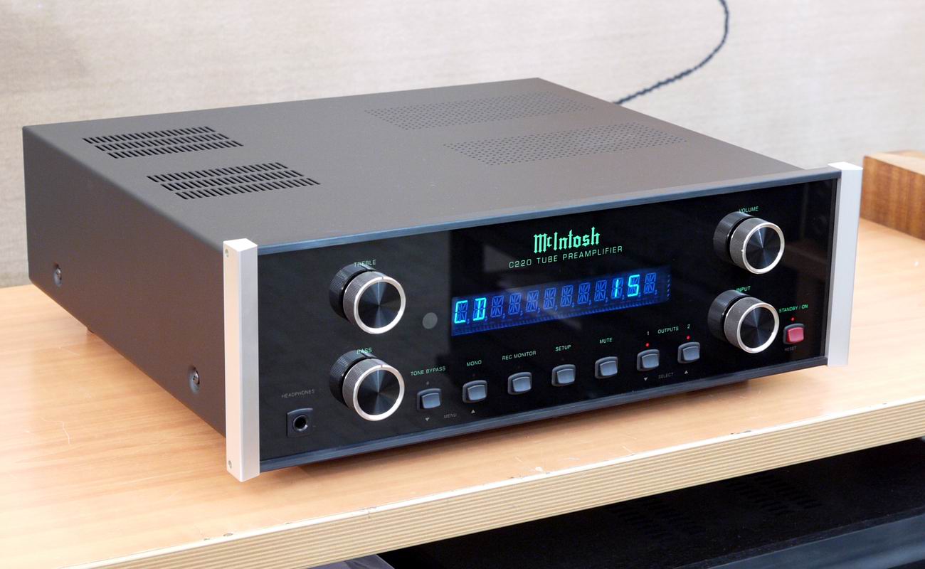 MCINTOSH C220 CON PROBLEMA