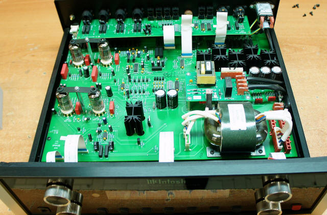 MCINTOSH C220 CON PROBLEMA