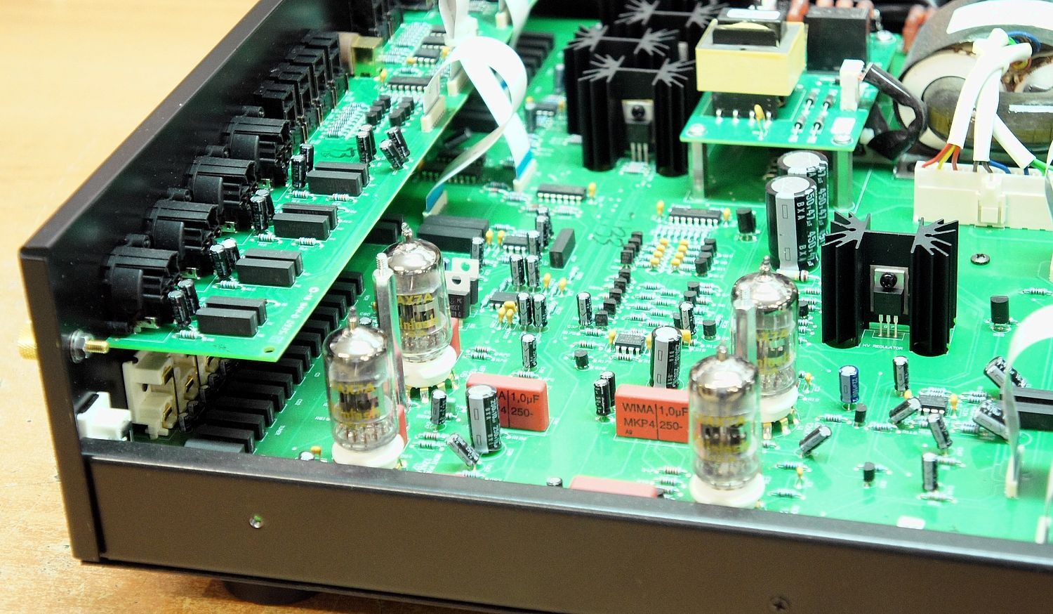 MCINTOSH C220 CON PROBLEMA