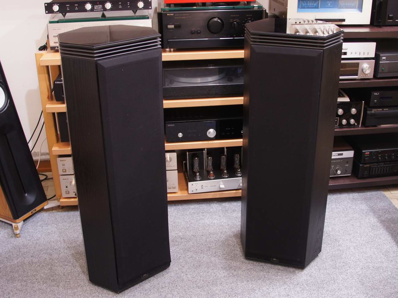 JBL HP520