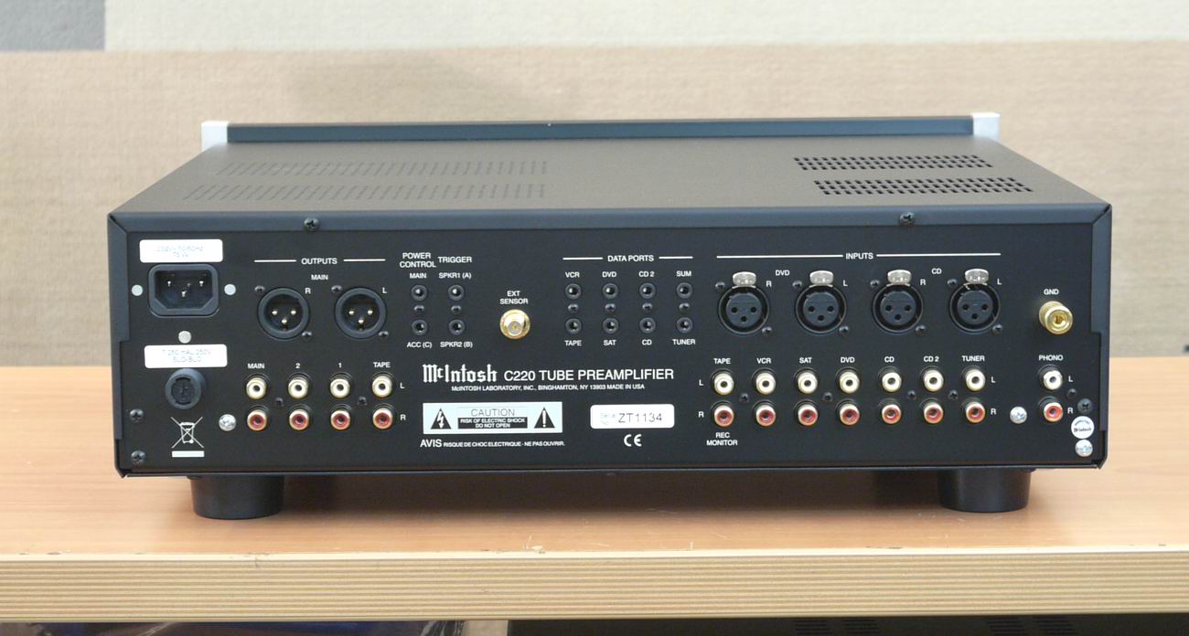 MCINTOSH C220 CON PROBLEMA