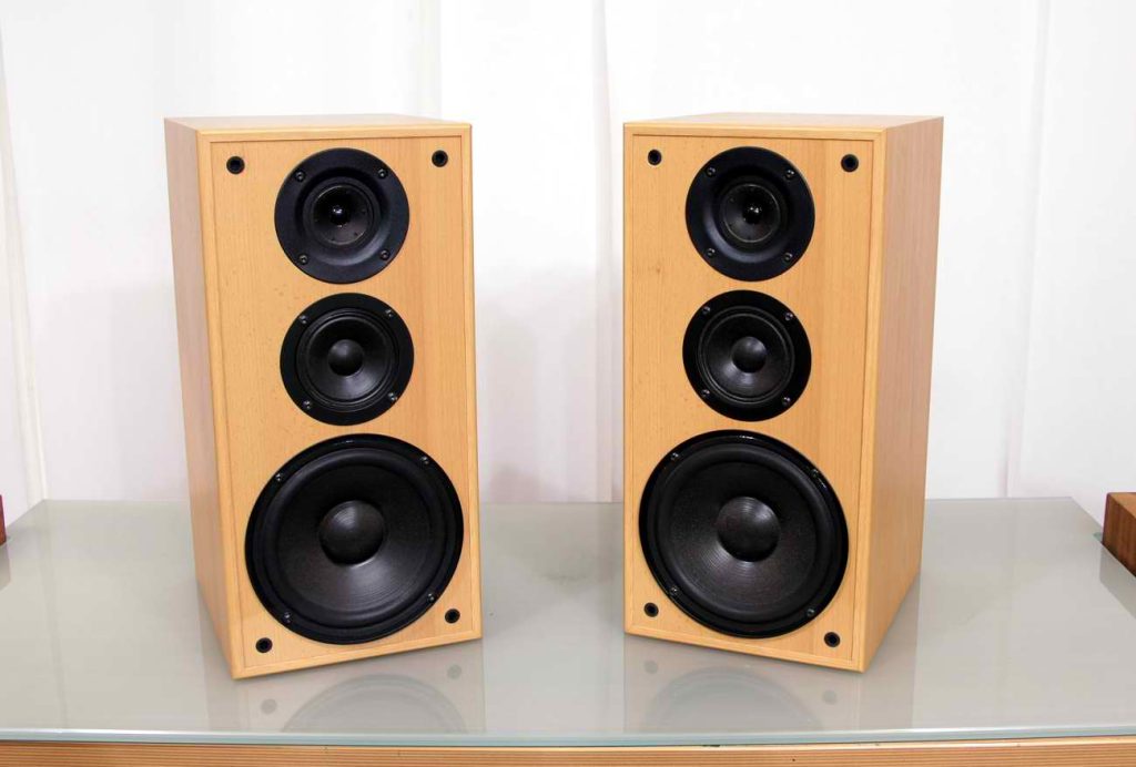 Jamo E410