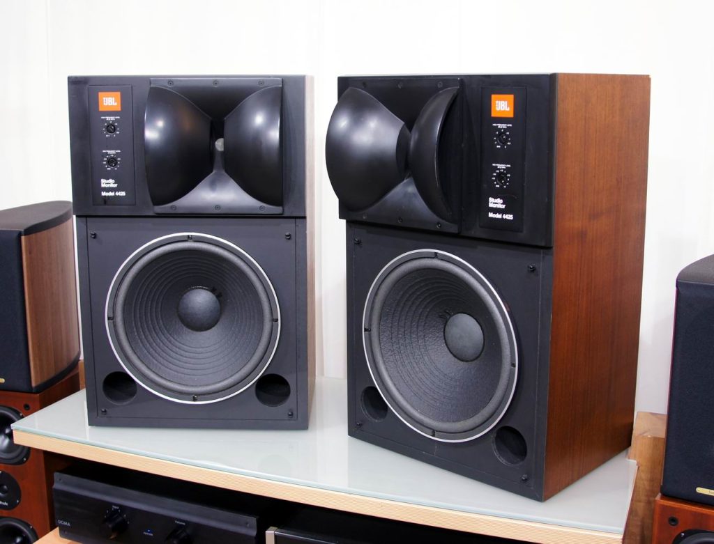JBL 4425