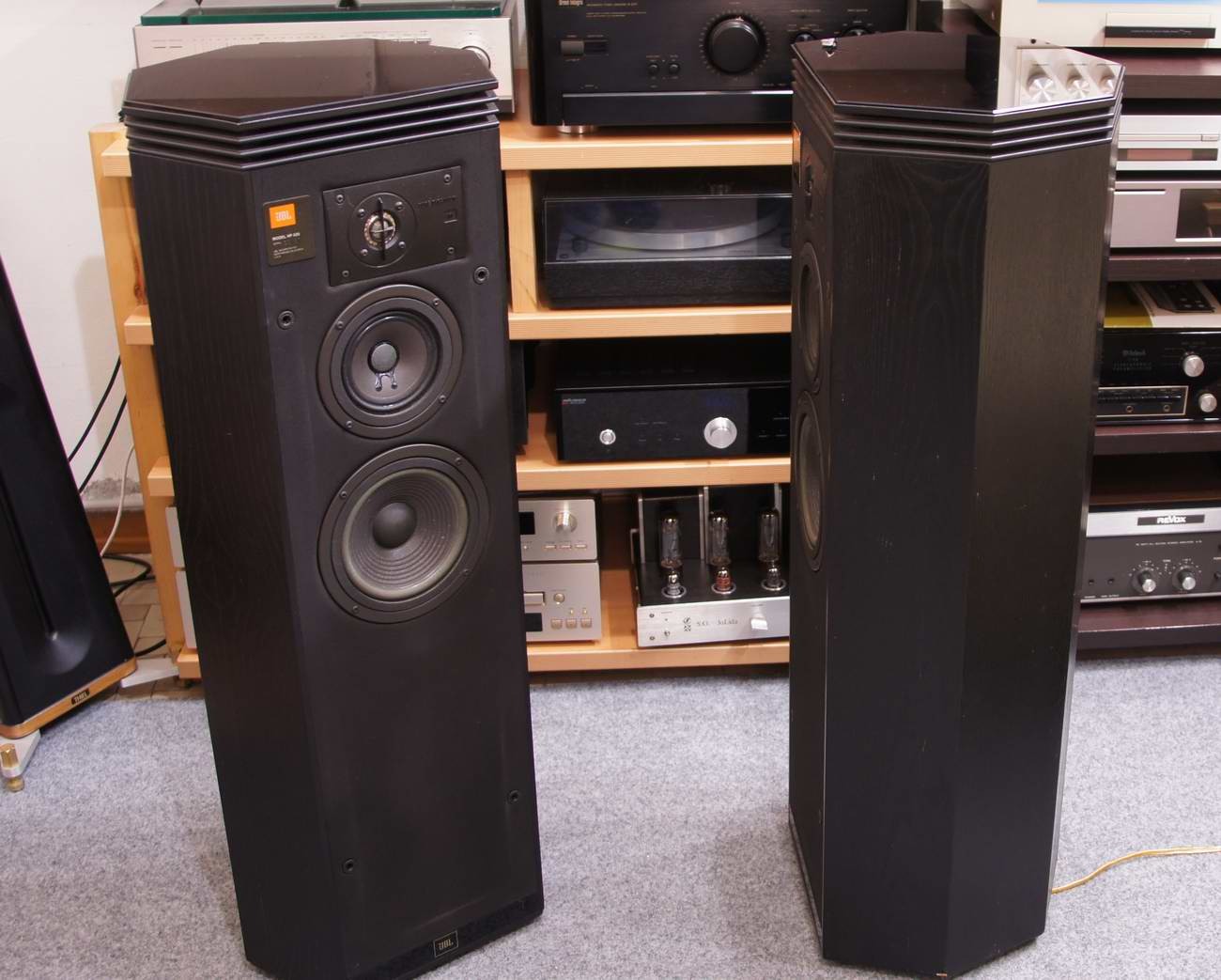 JBL HP520