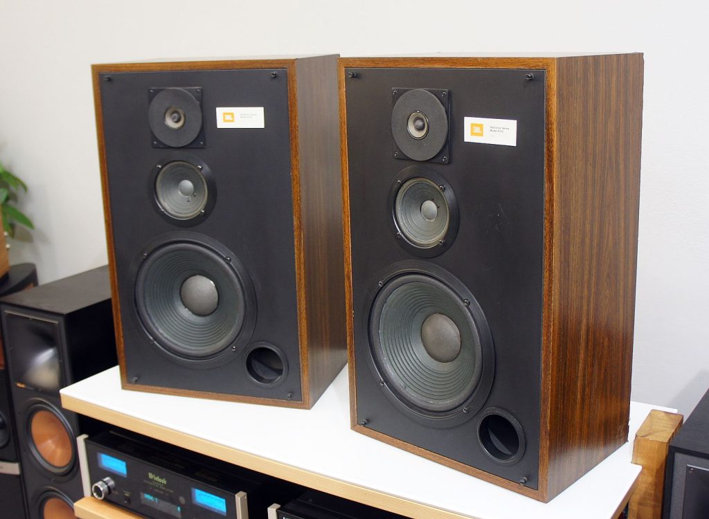 JBL  R103