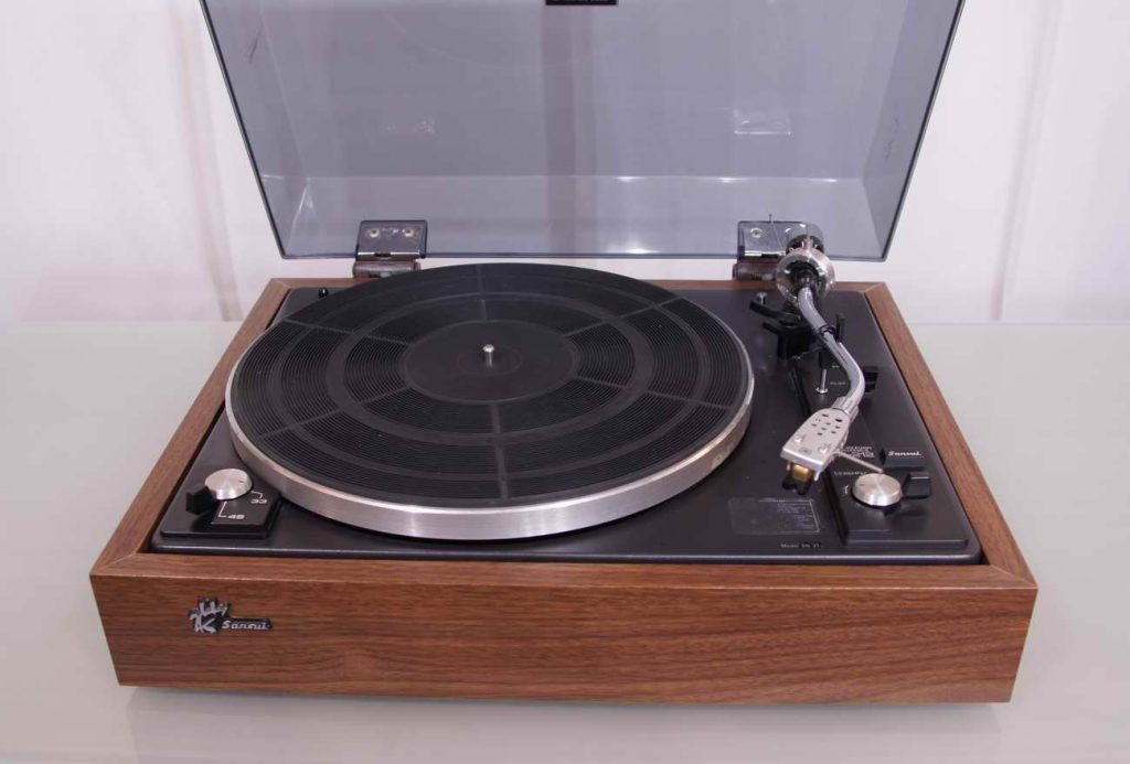 Sansui SR 212