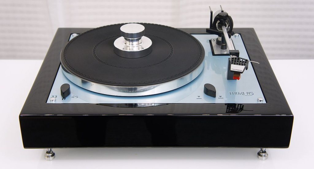 Thorens Audiocostruzioni by "Filippo Sbisa'