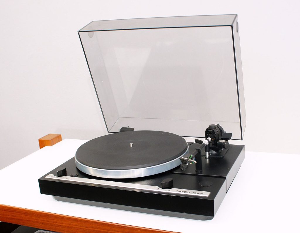 Thorens TD 320