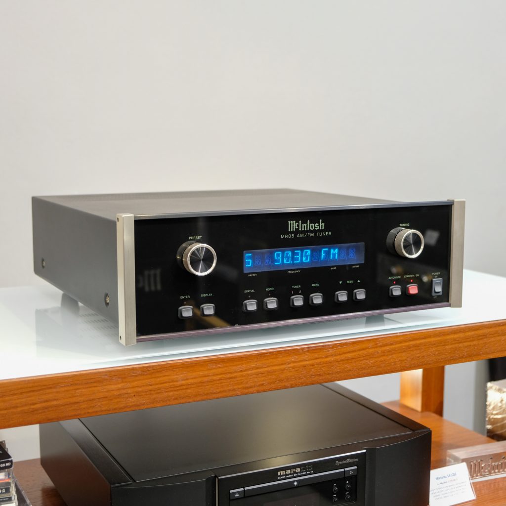 McIntosh MR85