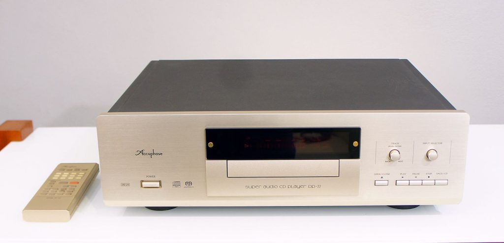 Accuphase DP77