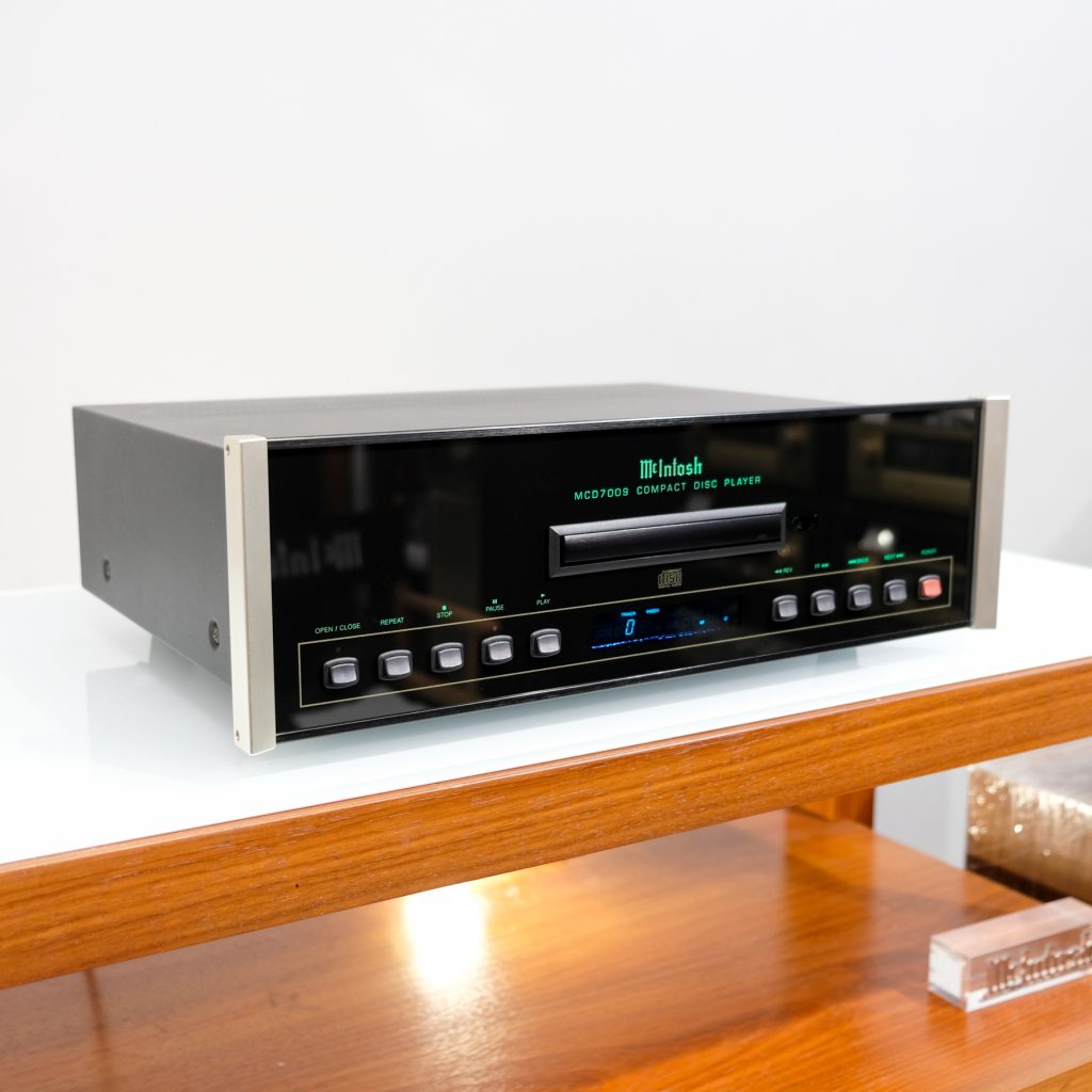 McIntosh MCD7009