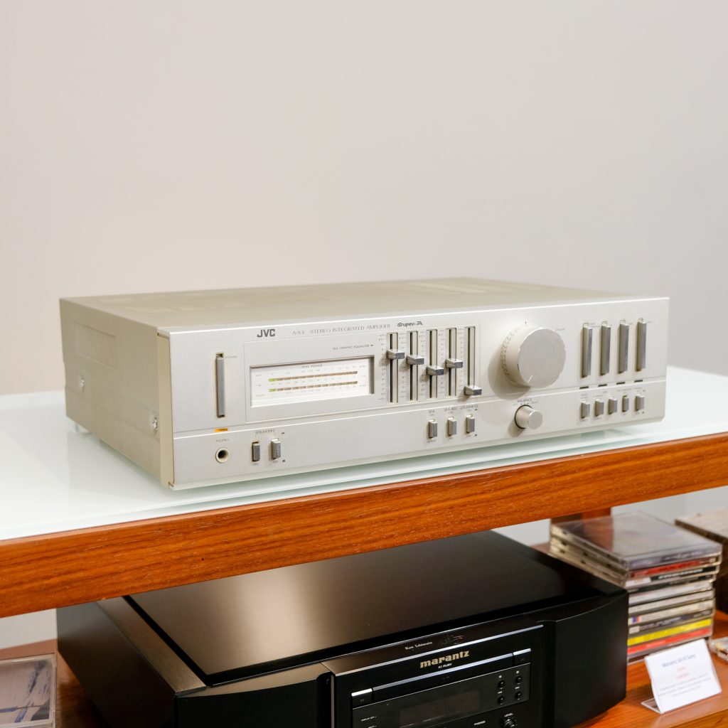 JVC A-X4