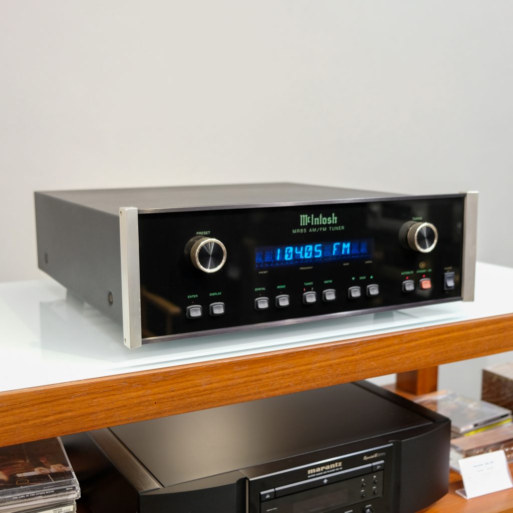 McIntosh MR85