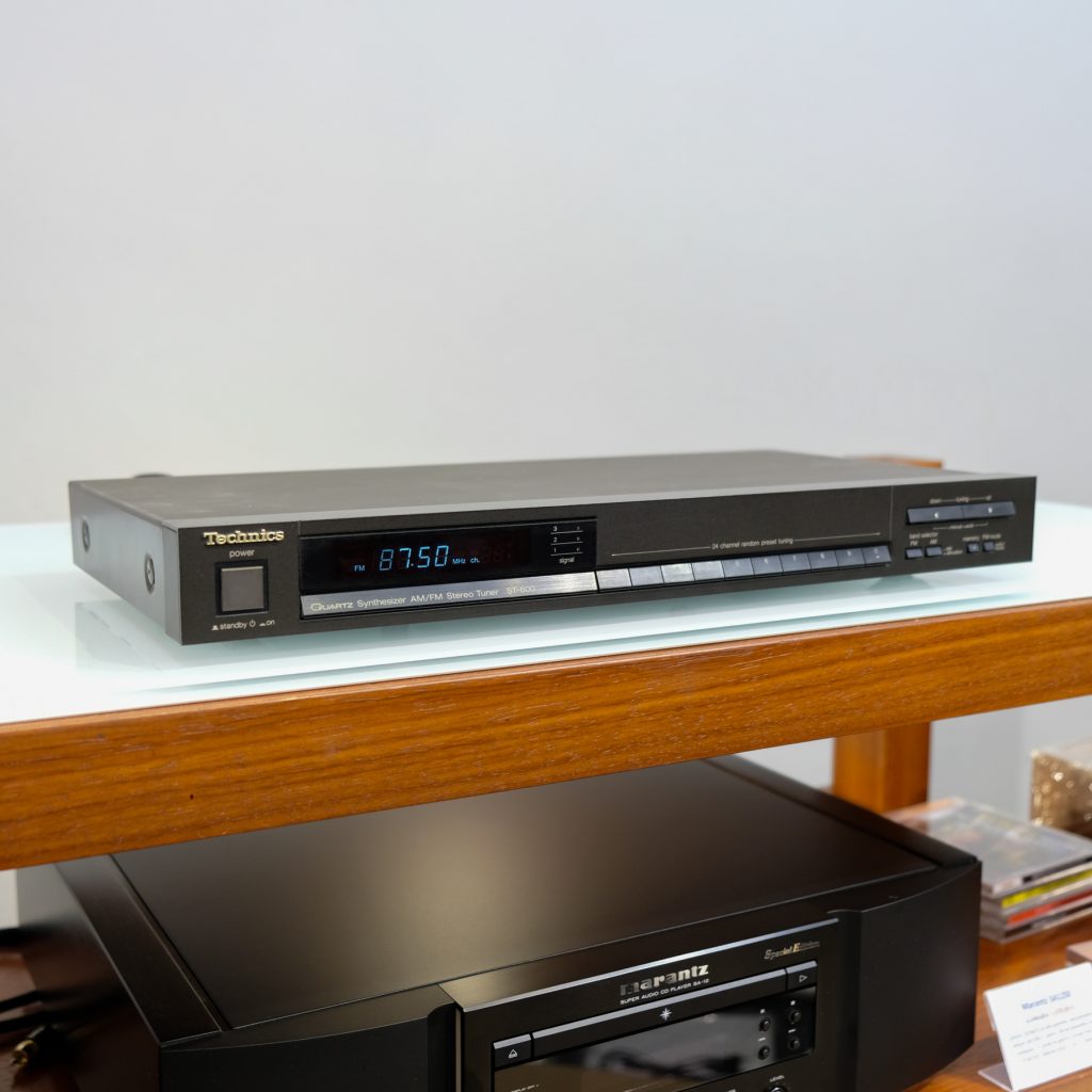 Technics ST-600
