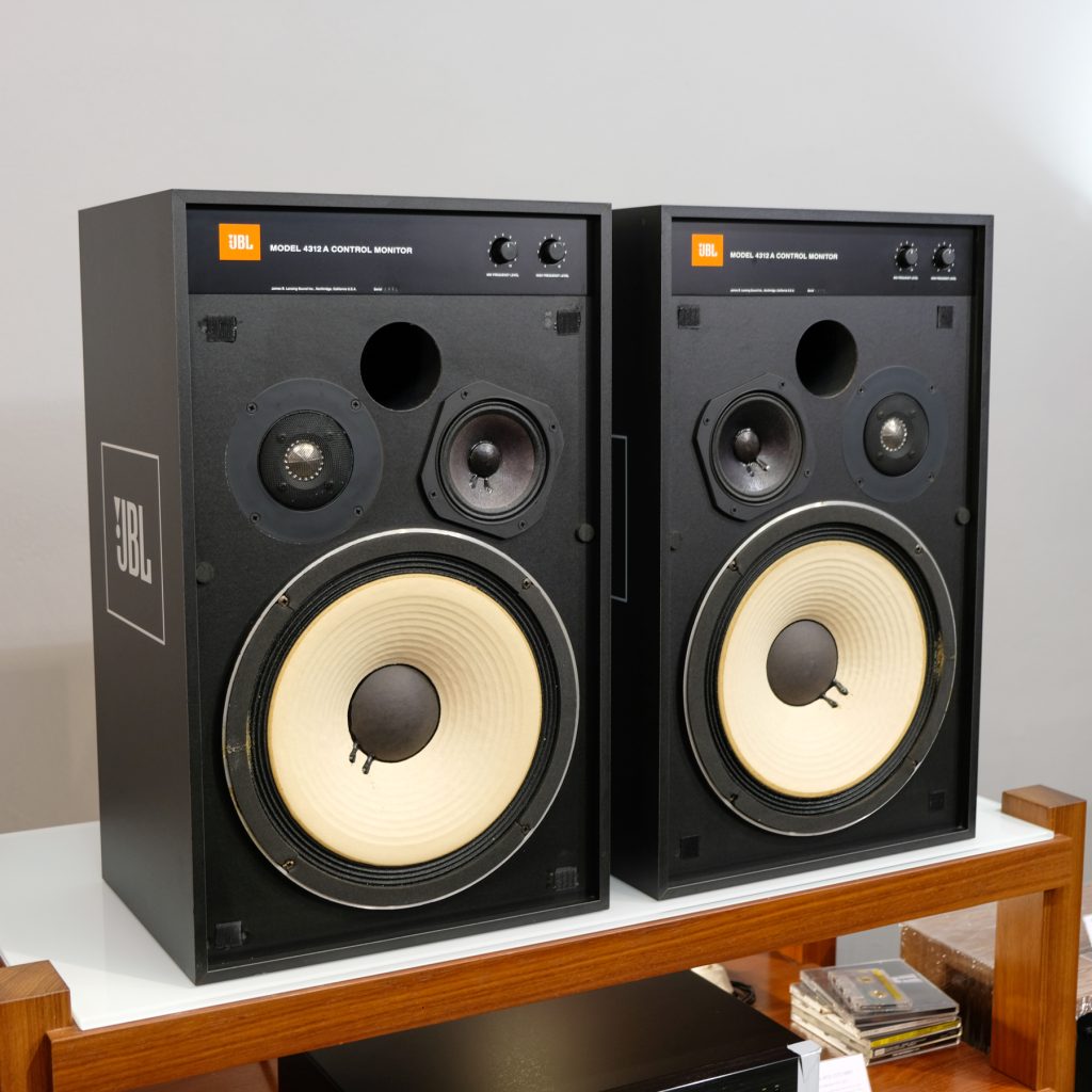 JBL 4312A