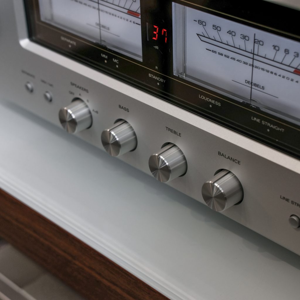 ラックスマン L-505Z – 100W ハイエンド・インテグレーテッドアンプ